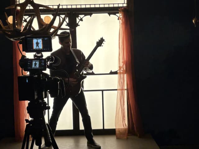 3 Jokers Entertainment collaborators on set — photo 10 of 12